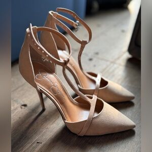 Jessica Simpson Nude Pumps